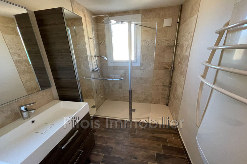 Location appartement Grasse  