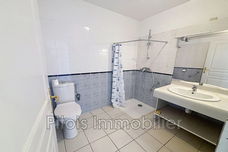 Location appartement Grasse  