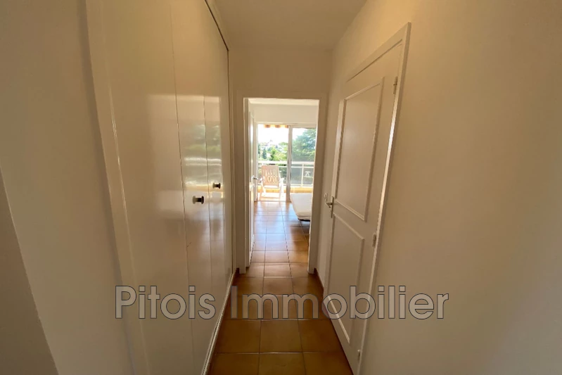Location appartement Antibes  