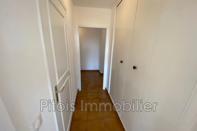 Location appartement Antibes  