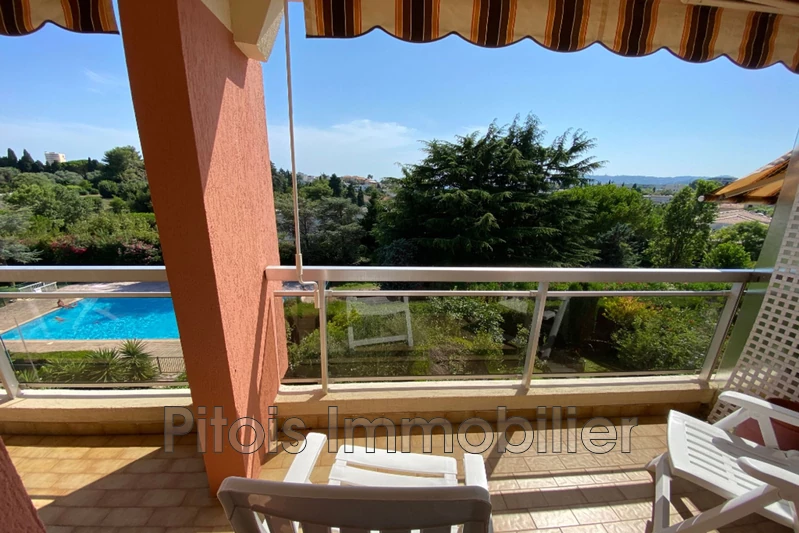 Location appartement Antibes  