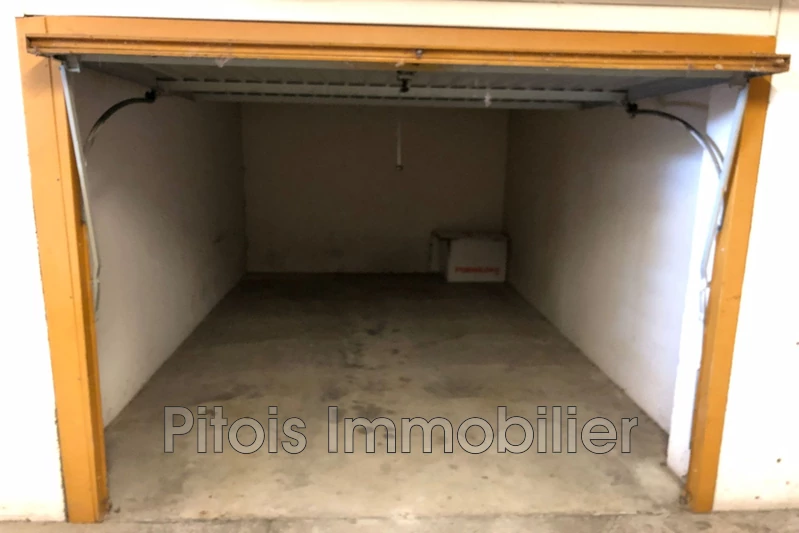Location appartement Antibes  