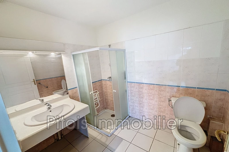 Location appartement Grasse  