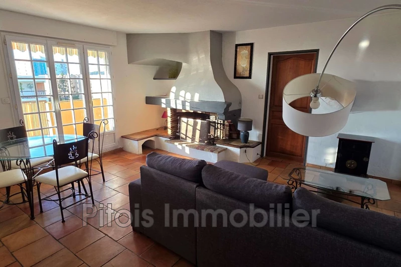 Location appartement Antibes  