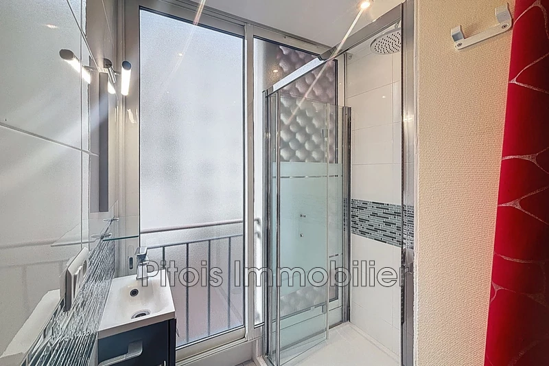 Location appartement Antibes  