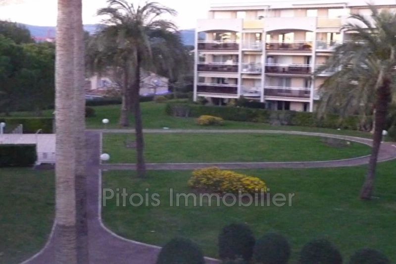 Location appartement Antibes  