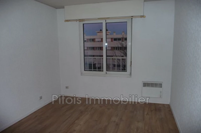 Location appartement Antibes  