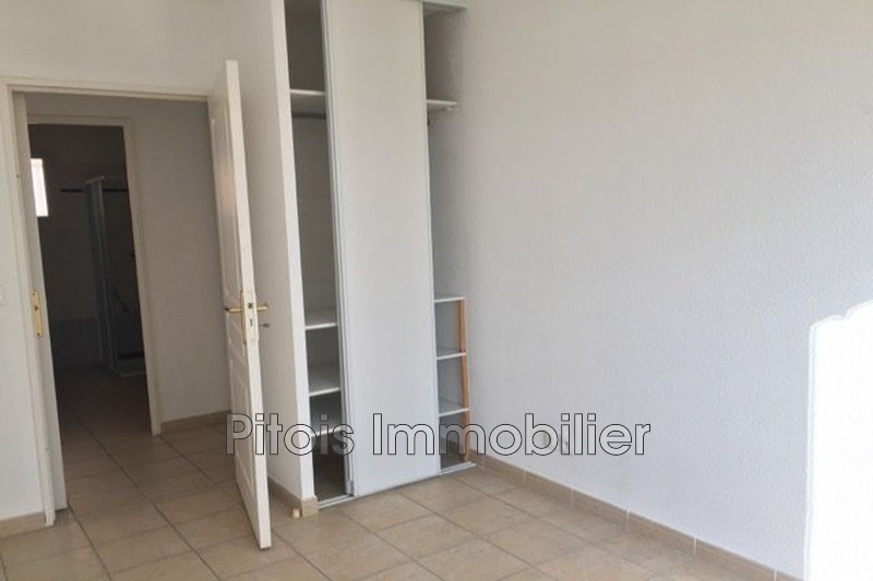 Photo n°2 - Location appartement Antibes 06600 - 750 €