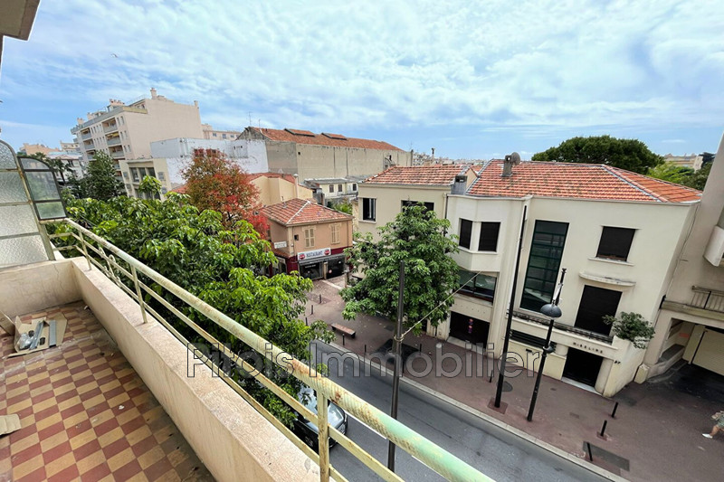 appartement  3 pièces  Antibes Centre antibes  75 m² -   