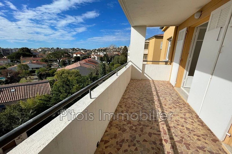 appartement  3 pièces  Antibes Proche toutes commodités  72 m² -   