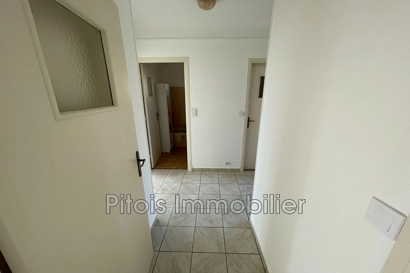 Location appartement Antibes  