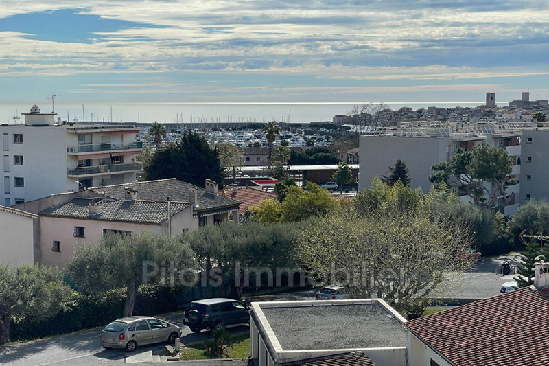 Location appartement Antibes  