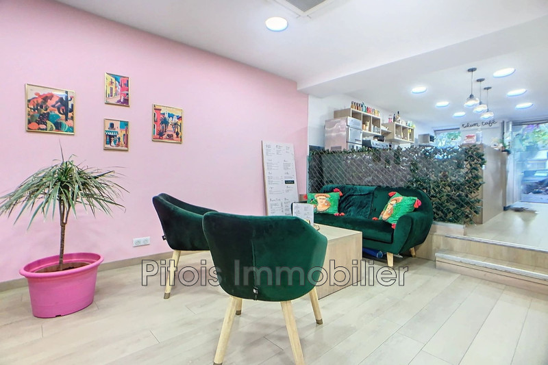 Professionnel local commercial Antibes  