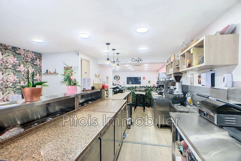 Professionnel local commercial Antibes  