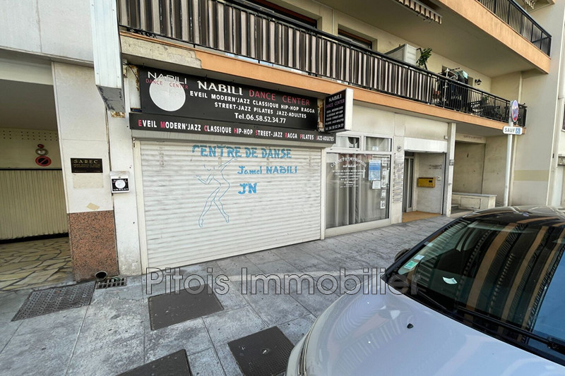 Professionnel local commercial Antibes  