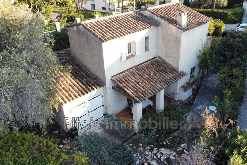 maison  5 pièces  Cap d'Antibes Résidentiel  118 m² -   