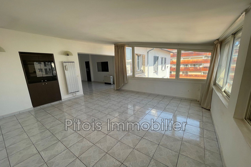 appartement  4 pièces  Antibes Proche place de gaulle  113 m² -   