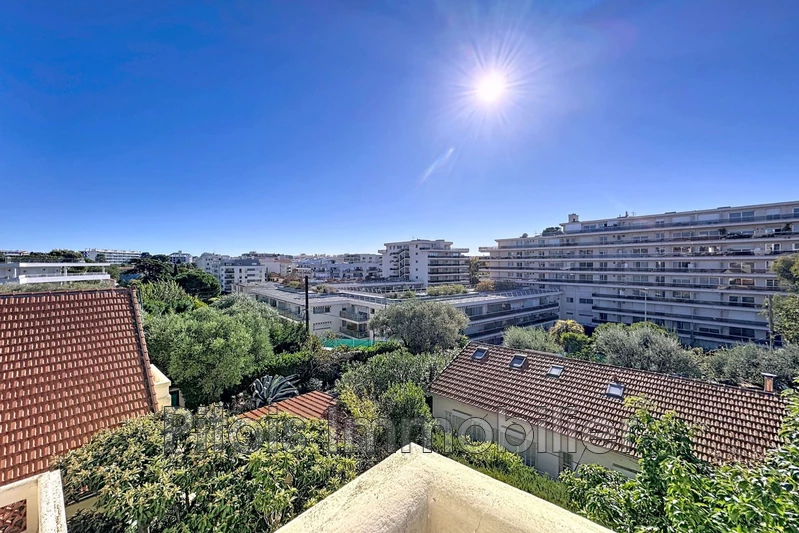 Appartement Juan-les-Pins Proche plages,   achat appartement  3 pièces   72 m² appartement  3 pièces  Juan-les-Pins Proche plages  72 m² -