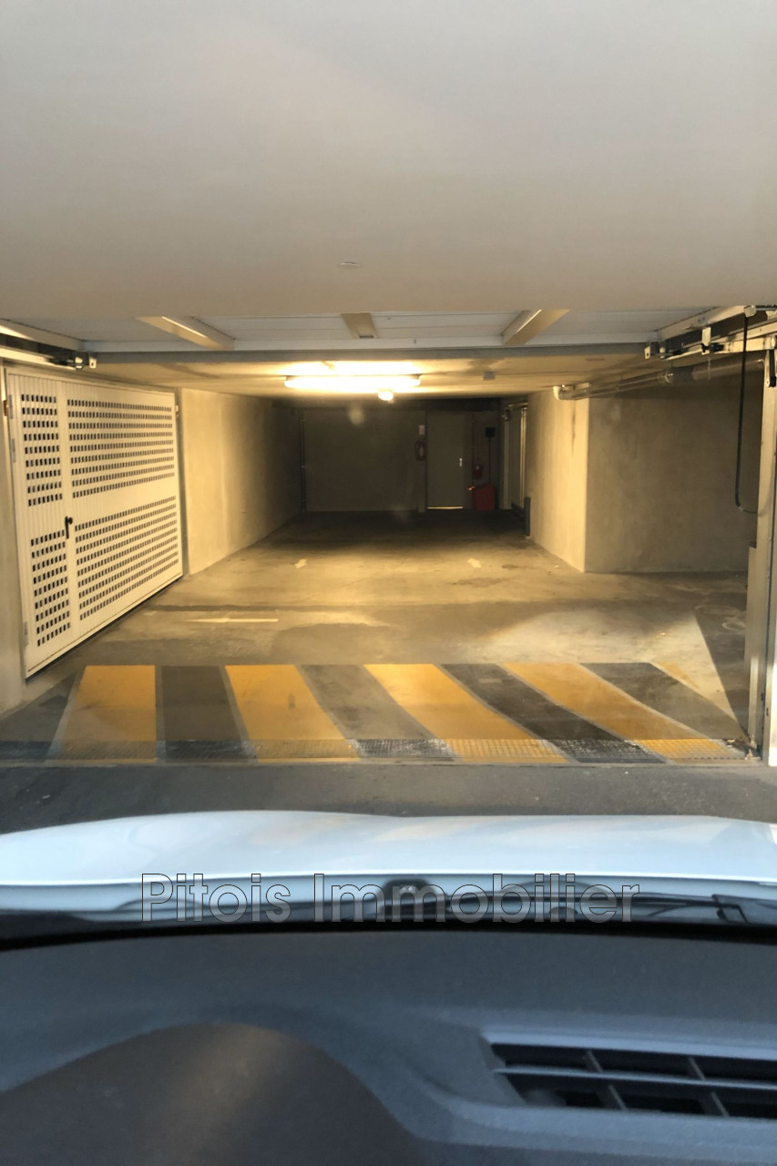 Vente Parking / Box à Antibes (06600) - Pitois Immobilier Orpi