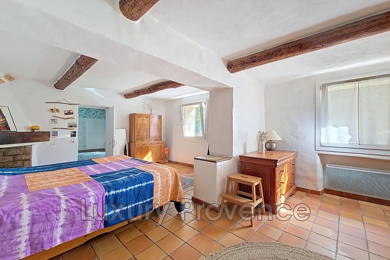 Vente bastidon Mimet  