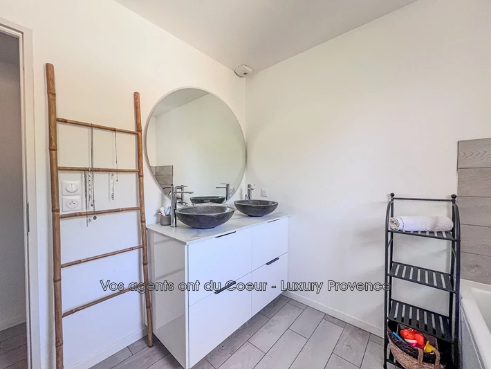 Vente villa Gréasque  