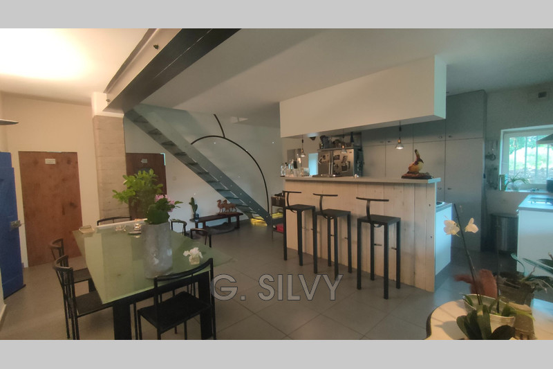 Vente demeure de prestige Suze-la-Rousse  