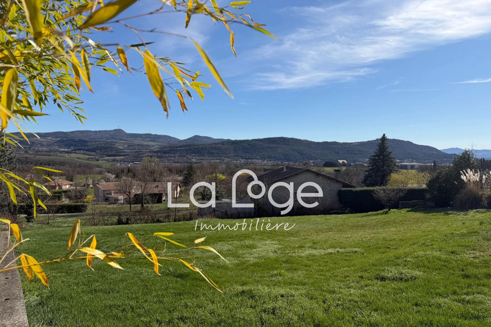Terrain 1852 m² · à Gap · 198 000 €