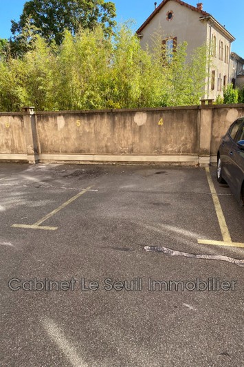 Photo n°1 - Location Garage parking Apt 84400 - 60 €