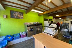 Professionnel murs local professionnel Apt  