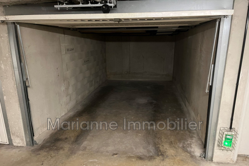 Photo Garage Montpellier  Rentals garage  