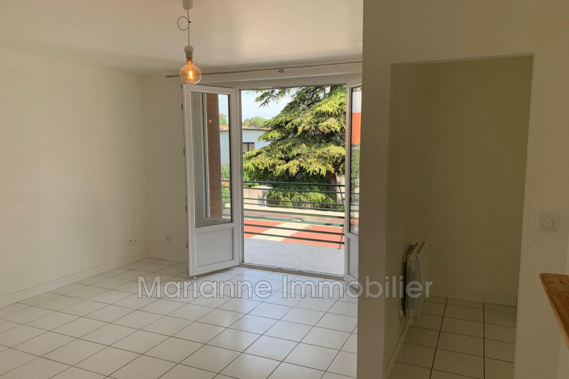 Photo Appartement Montpellier  Location appartement  2 pièces   36&nbsp;m&sup2;