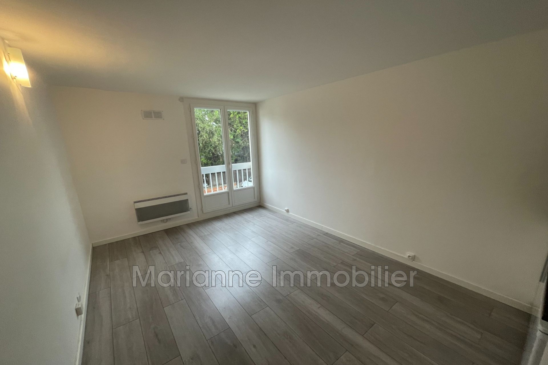 Photo Appartement Montpellier  Location appartement  1 pièce   20&nbsp;m&sup2;