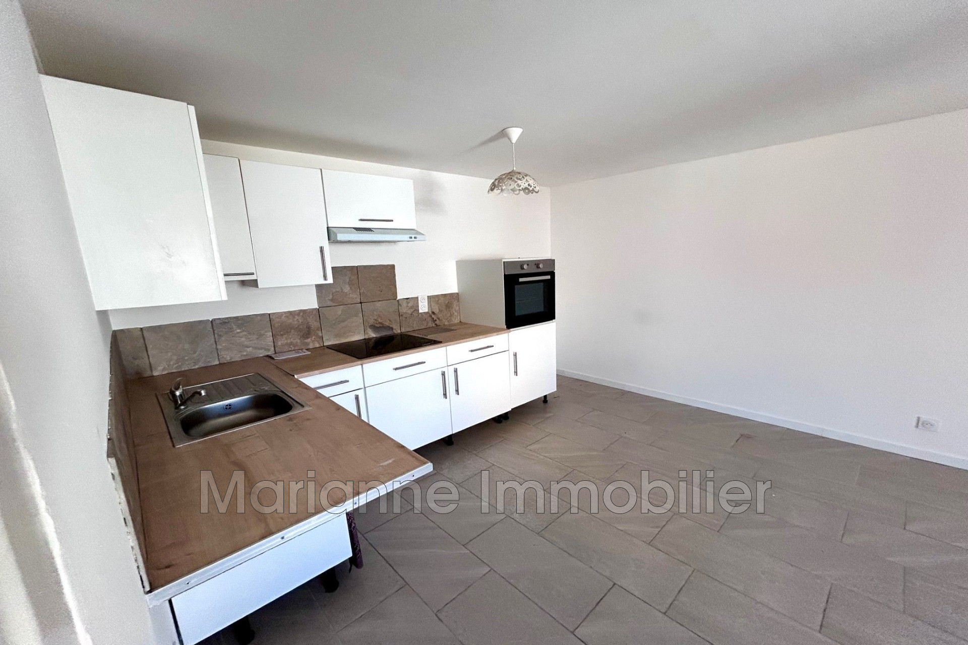 Photo Appartement Sète  Location appartement  2 pièces   36&nbsp;m&sup2;