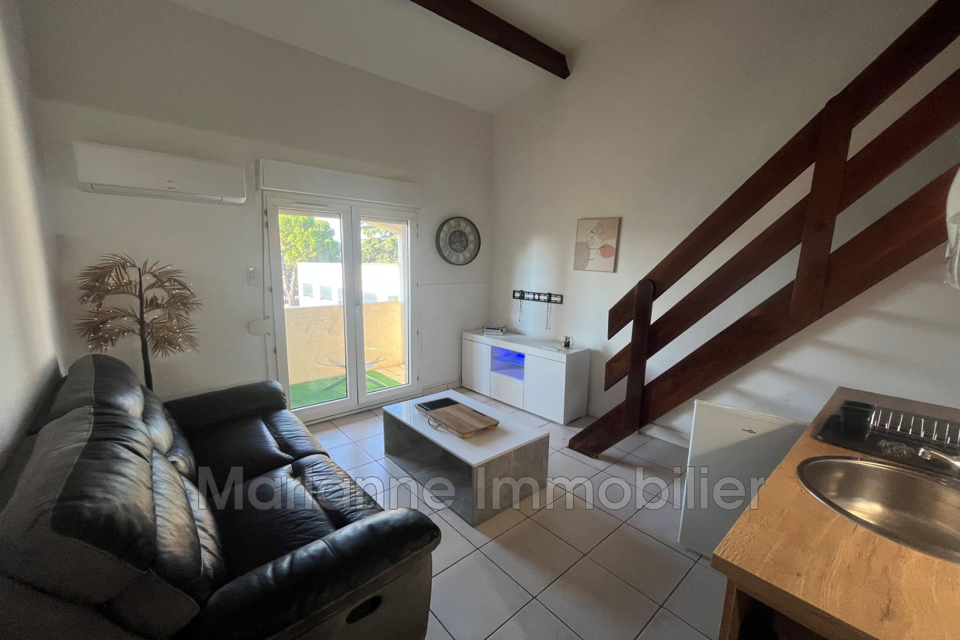 Photo Appartement Montpellier  Location appartement  1 pièce   28&nbsp;m&sup2;