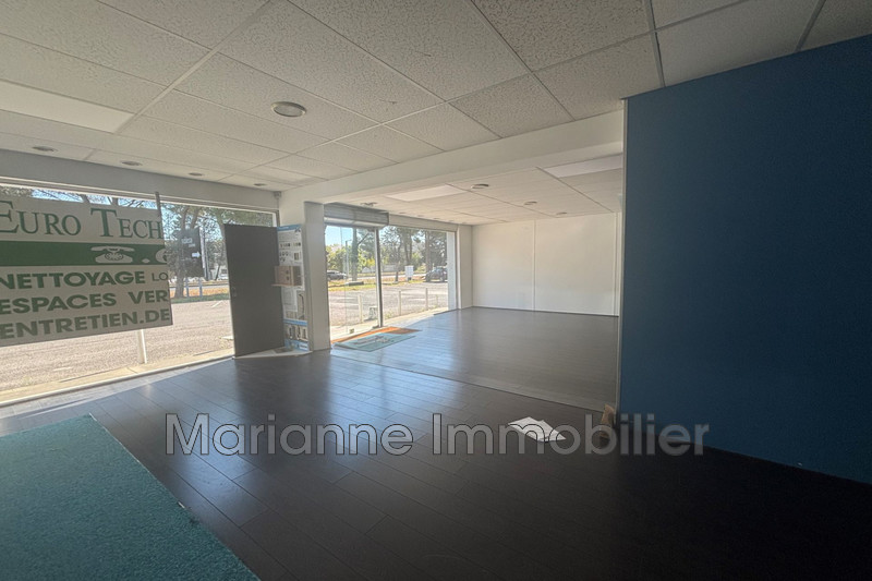Photo Local commercial Lattes  Professionnel local commercial   250&nbsp;m&sup2;