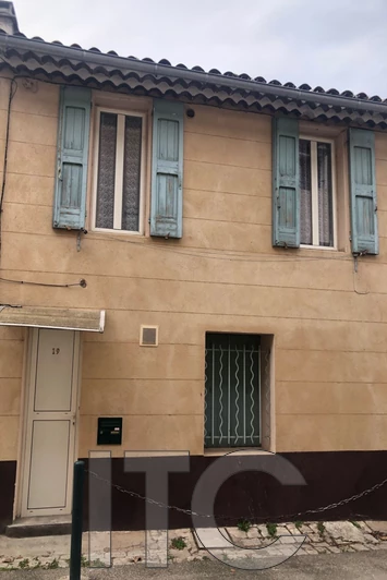 Location maison de ville Trets  