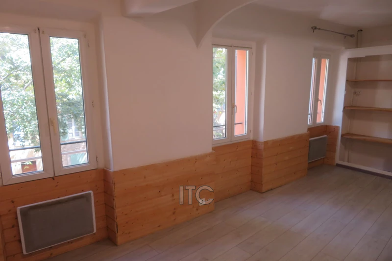 Location maison de village Trets  