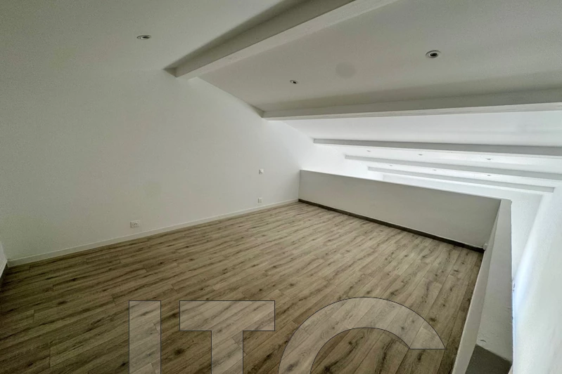 Location appartement Trets  