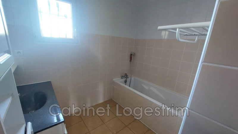 Location appartement Vestric-et-Candiac  
