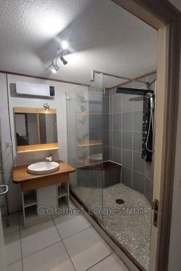 Location appartement Uchaud  