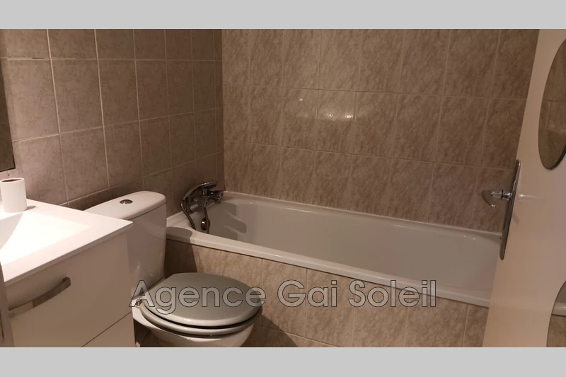 Location rez-de-jardin Lespignan  