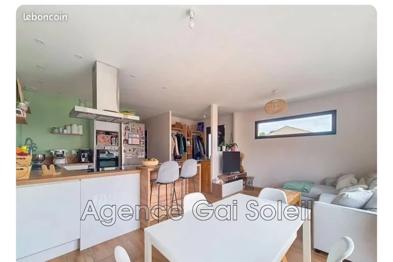 Location villa contemporaine Maraussan  