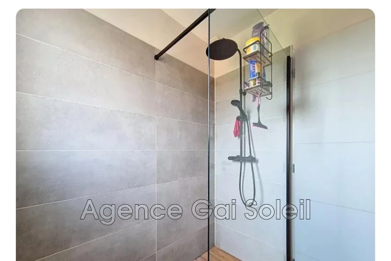 Location villa contemporaine Maraussan  