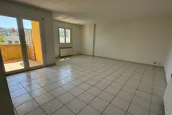 Photos  Appartement à louer Hyères 83400