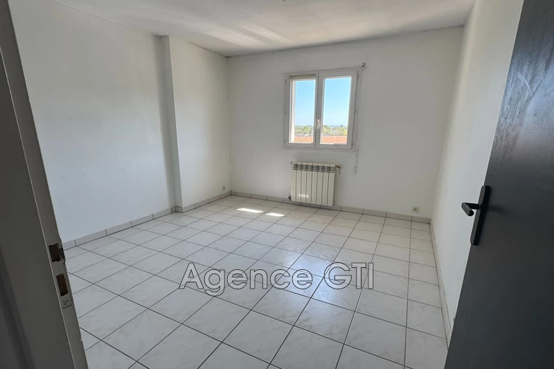 Location appartement Hyères  