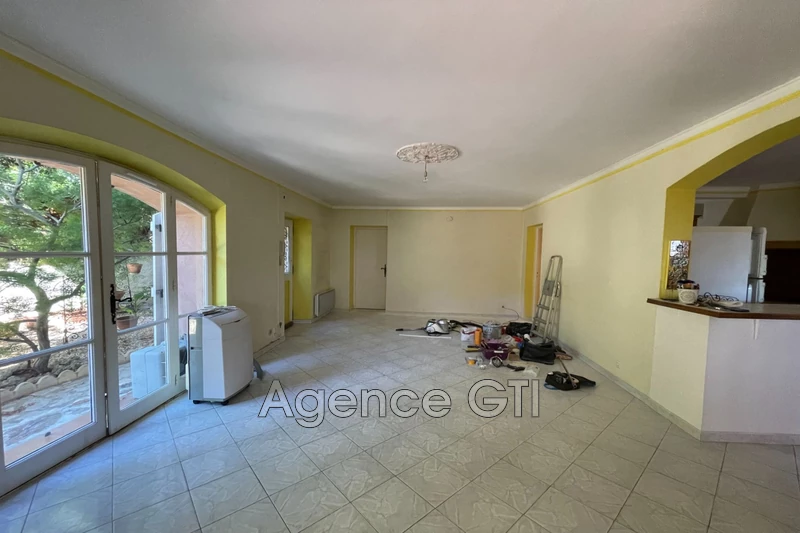 Location appartement Hyères  