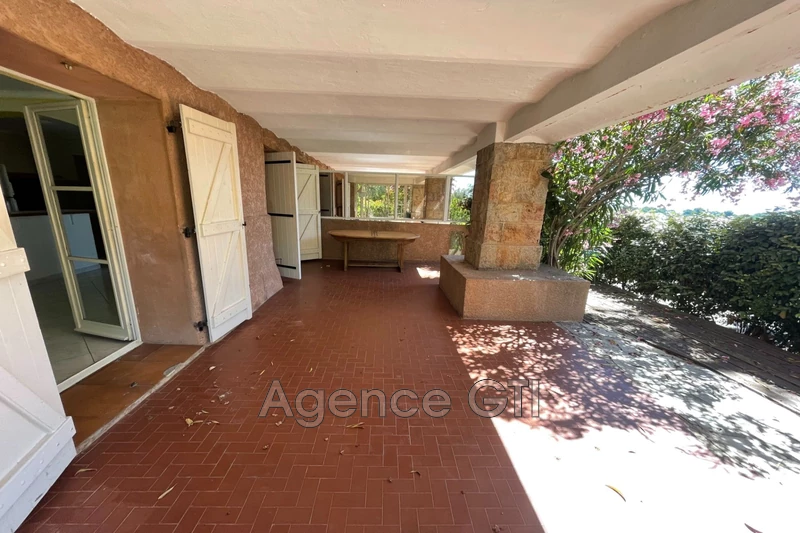 Location appartement Hyères  