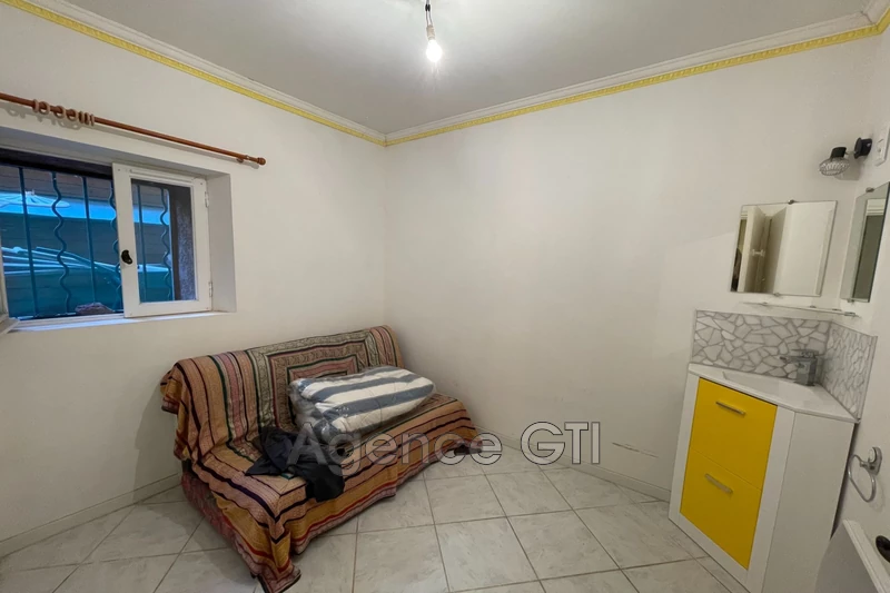 Location appartement Hyères  