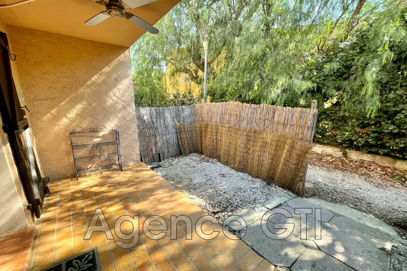 Location appartement Hyères  