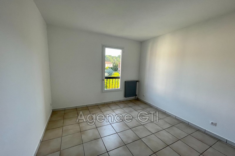 Location appartement Hyères  
